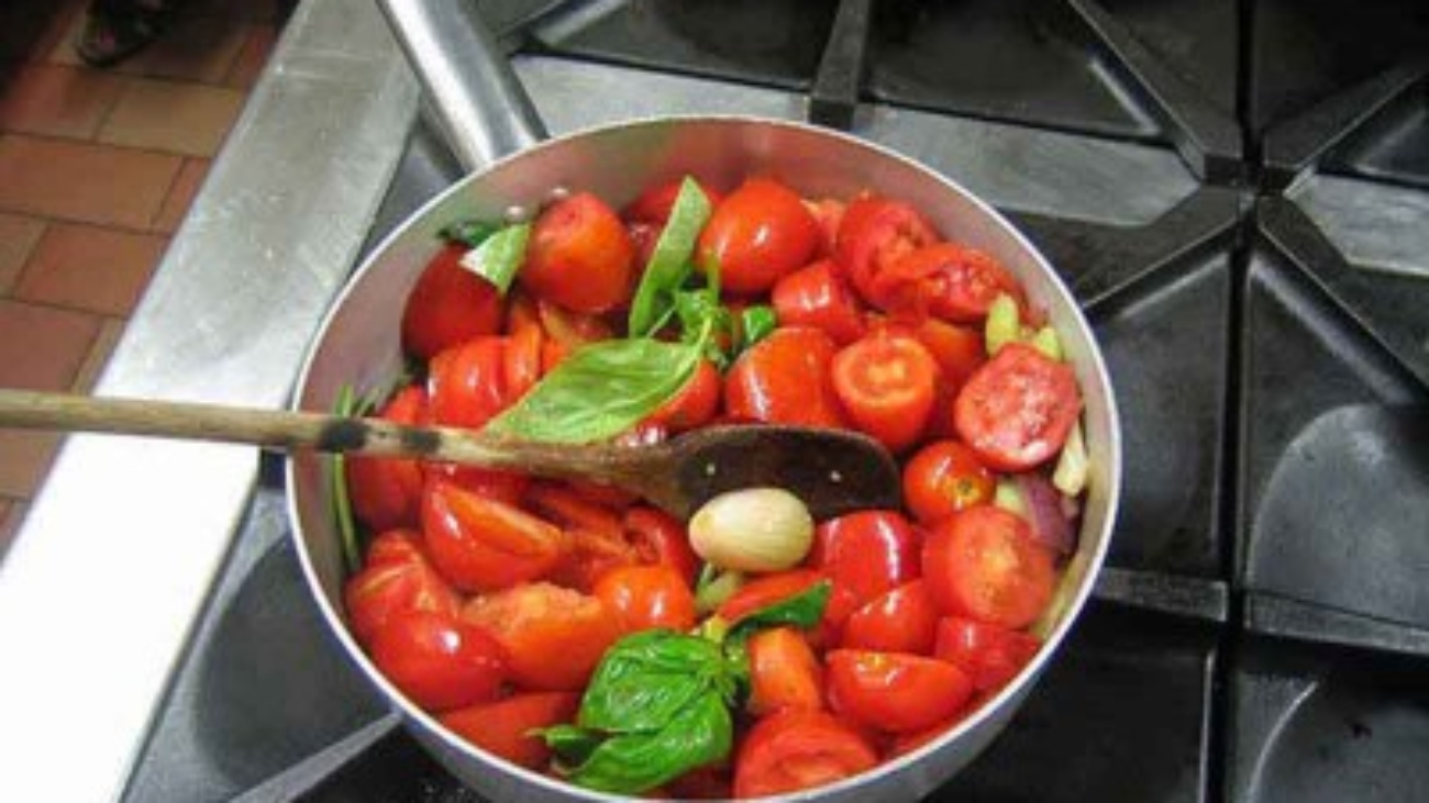 cucina pomodori cibo  Ristorante Pizzeria Belvedere - Larino (Campobasso) MOLISE